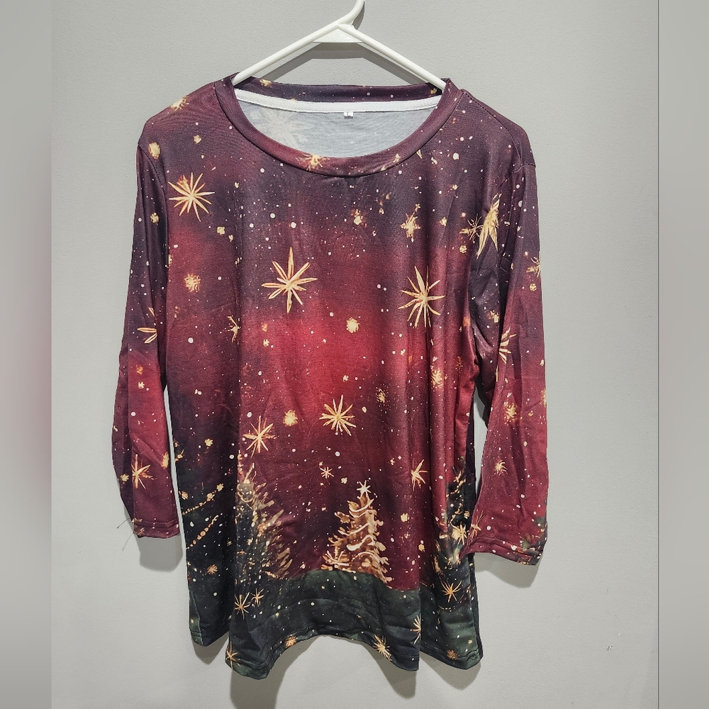 Red Graphic 3/4 Sleeve Tunic Tee Christmas Theme Size Large Nwot
